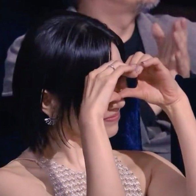 孫藝珍的最新照片