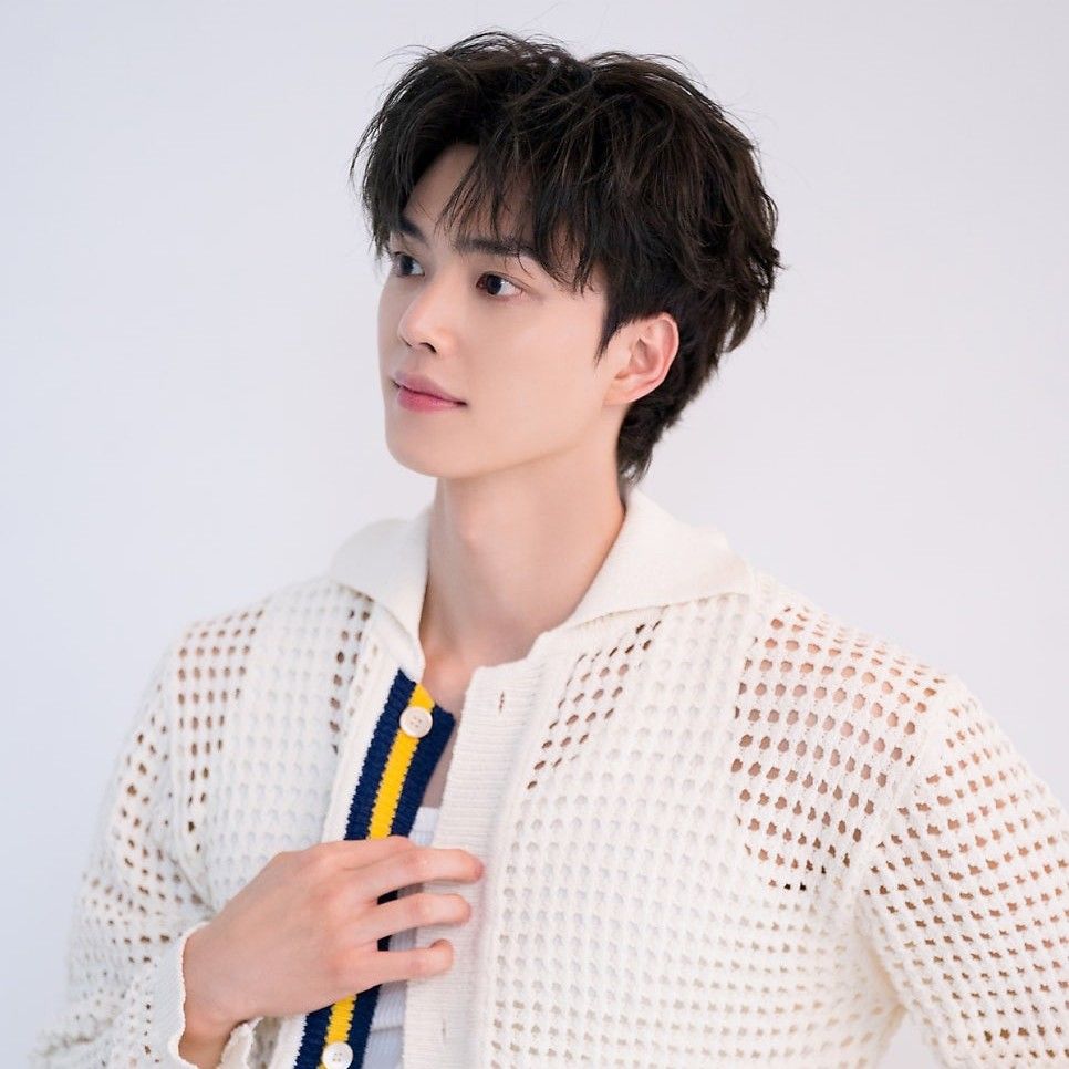 Behind-the-scenes cut of Song Kang