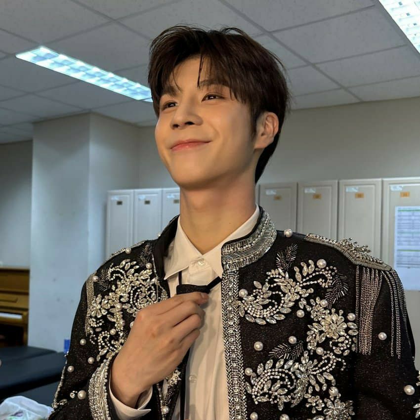 Momen yang diabadikan oleh penggemar Jeong Dongwon