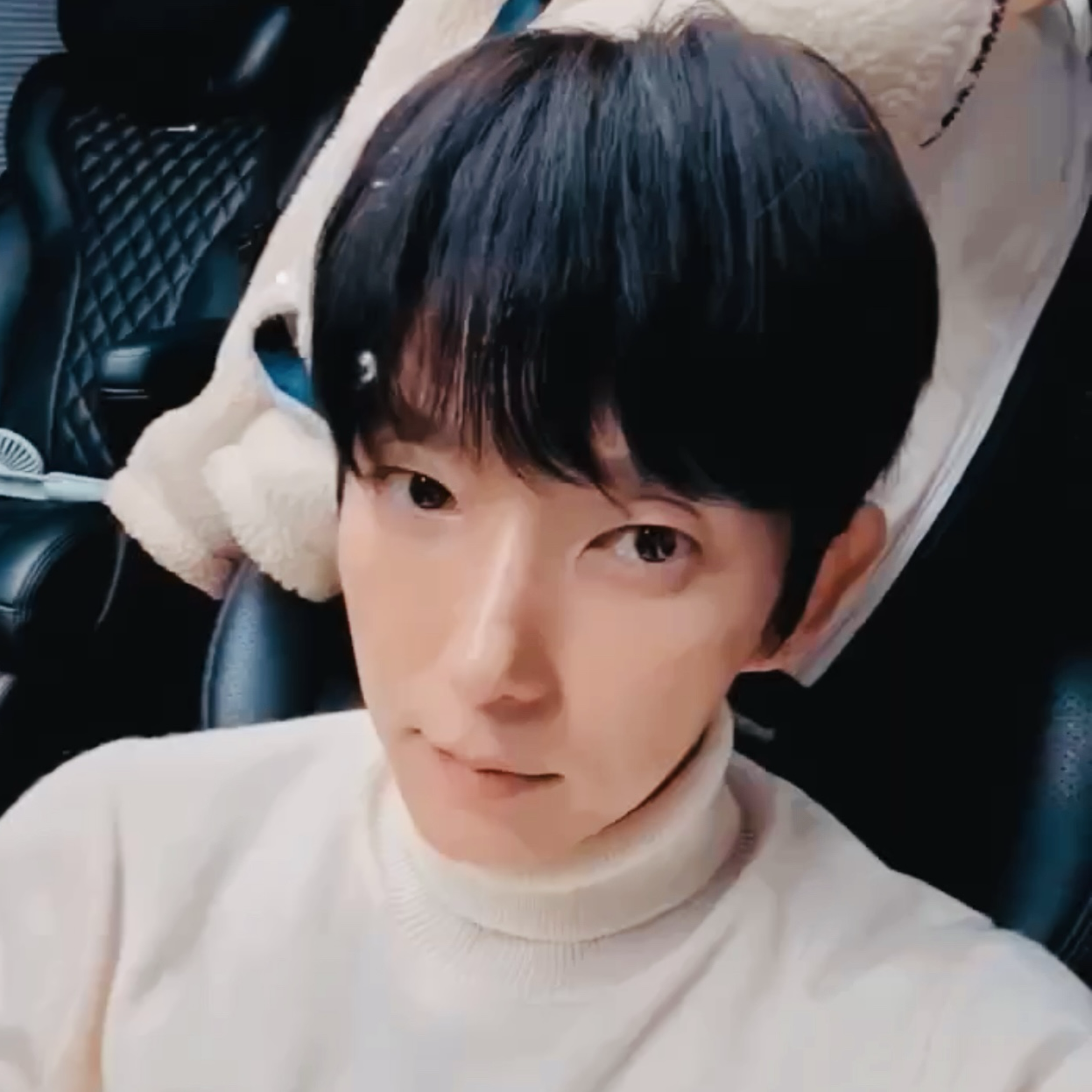 A moment captured by a fan of Lee Joongi