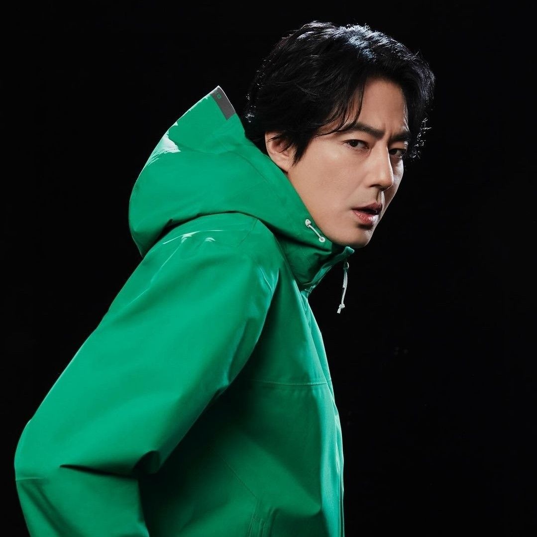 Recent activity shot of Jo Insung