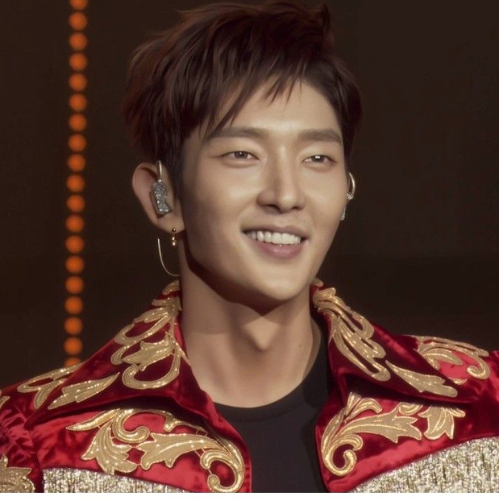 Latest photo of Lee Joongi