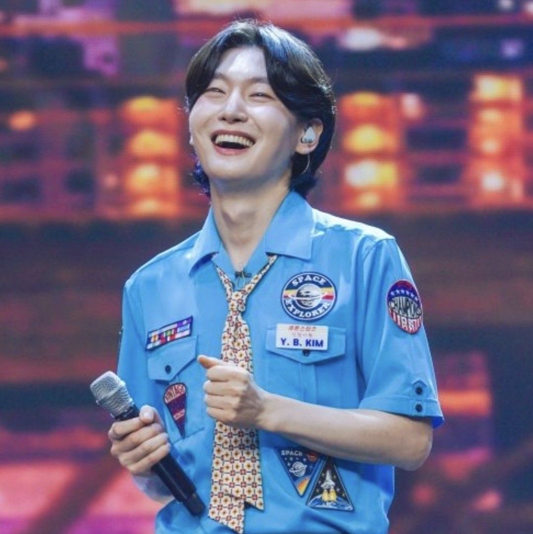 Behind-the-scenes cut of Kim Yongbin