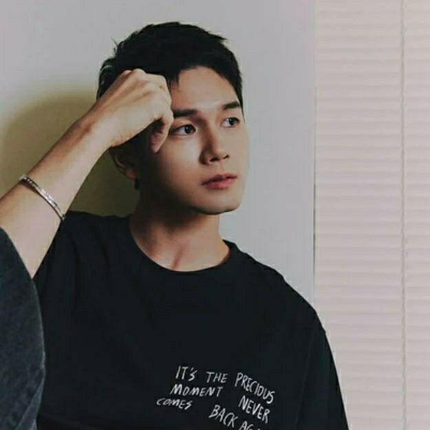 Recent activity shot of Ong Seongwu