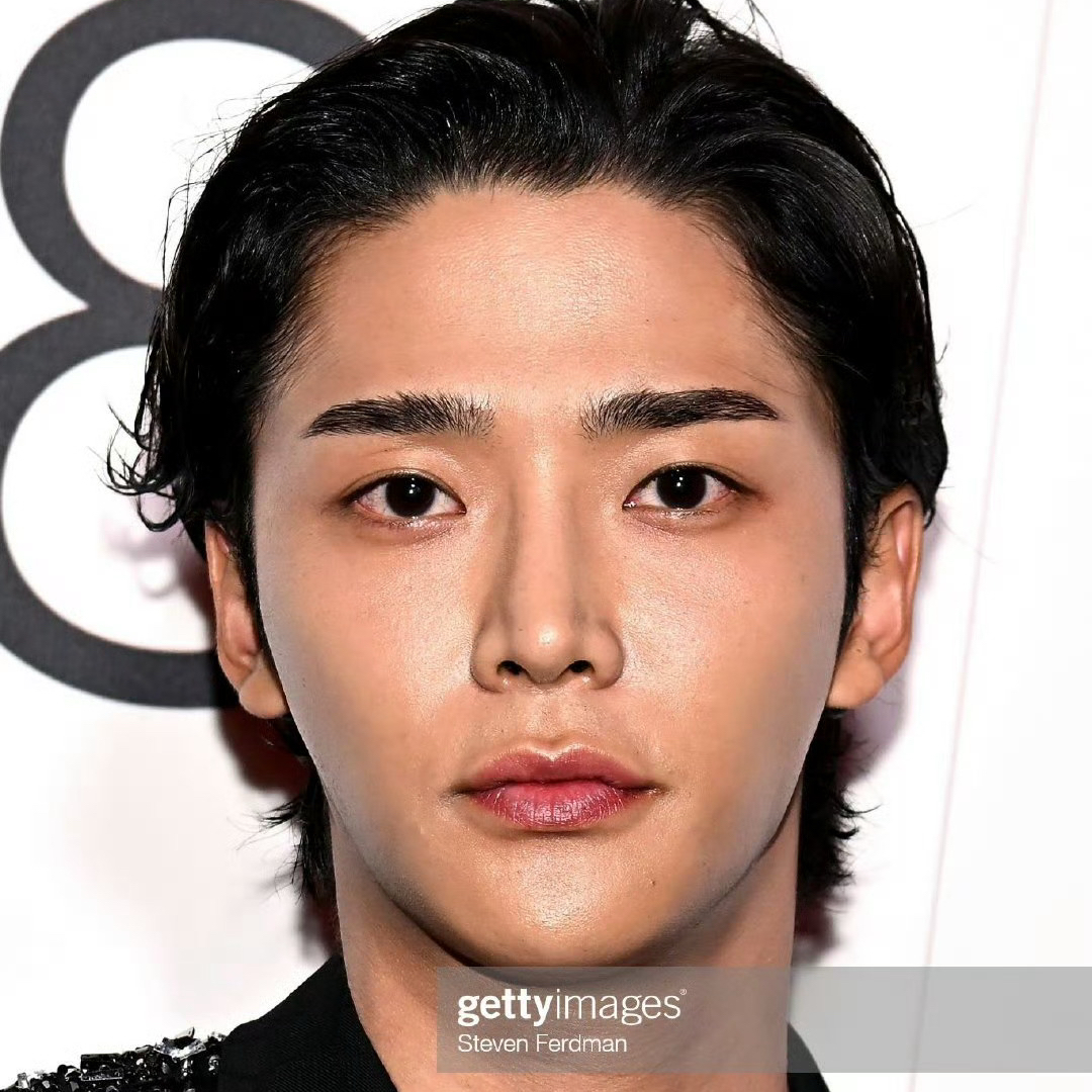 Latest photo of Rowoon