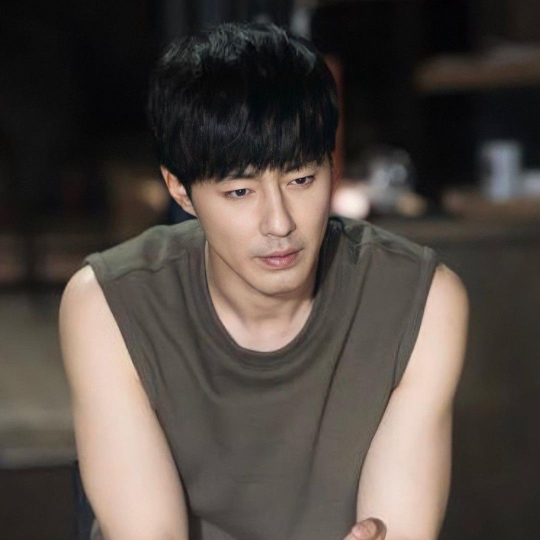 Latest photo of Jo Insung
