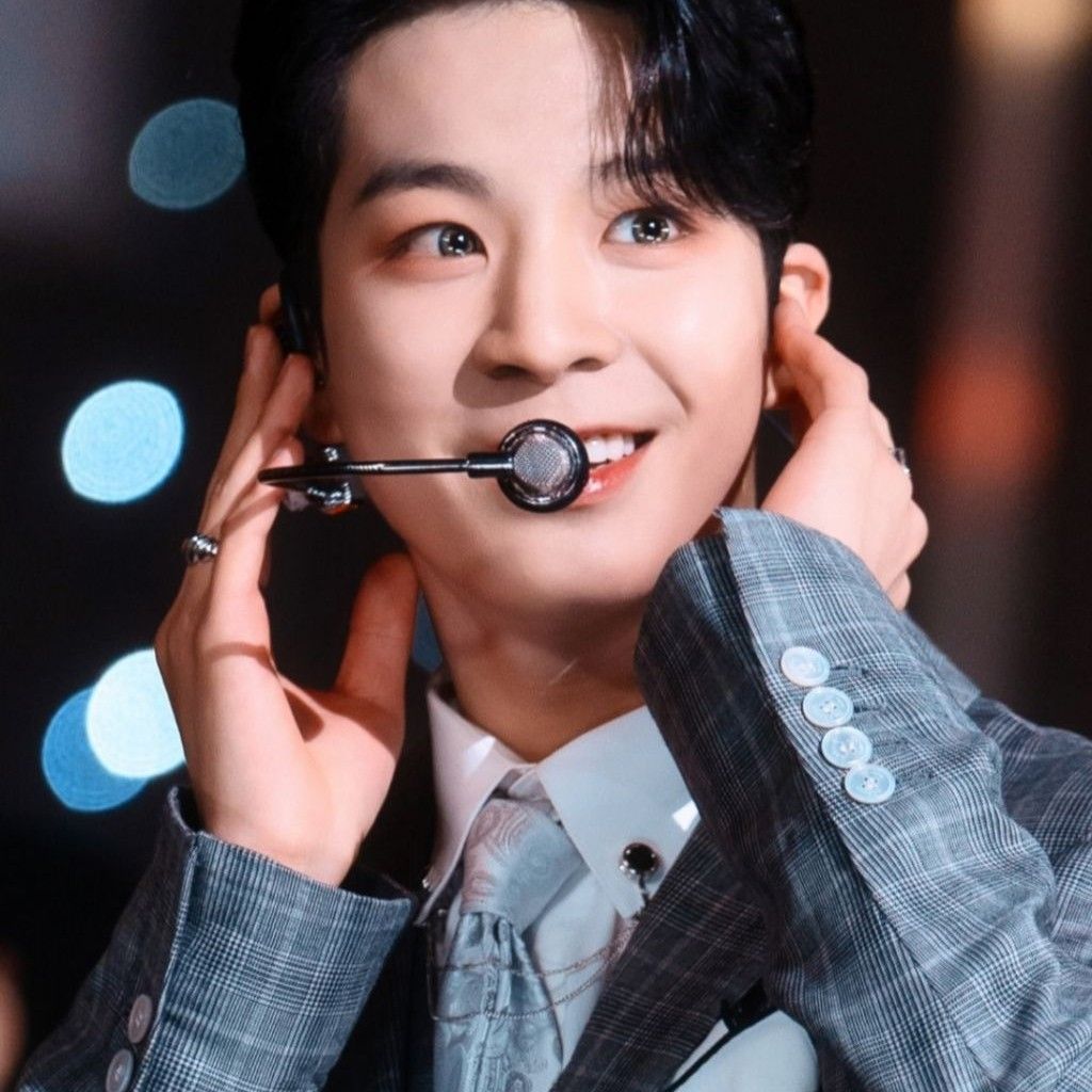 Foto kegiatan terbaru dari Jeong Dongwon