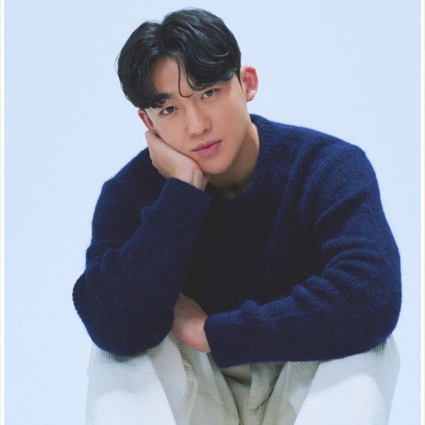 A moment captured by a fan of Shin Seungtae