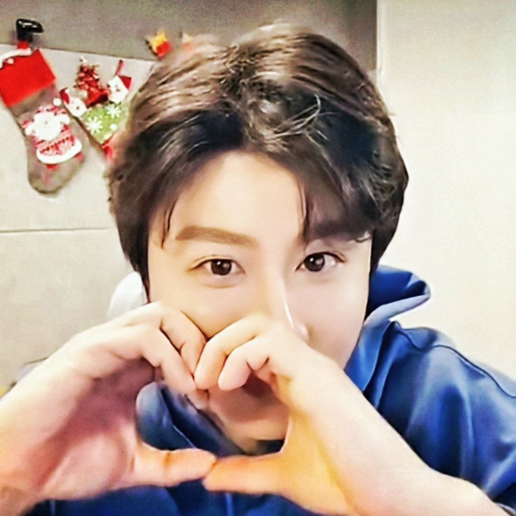 Behind-the-scenes cut of Jin Haesung