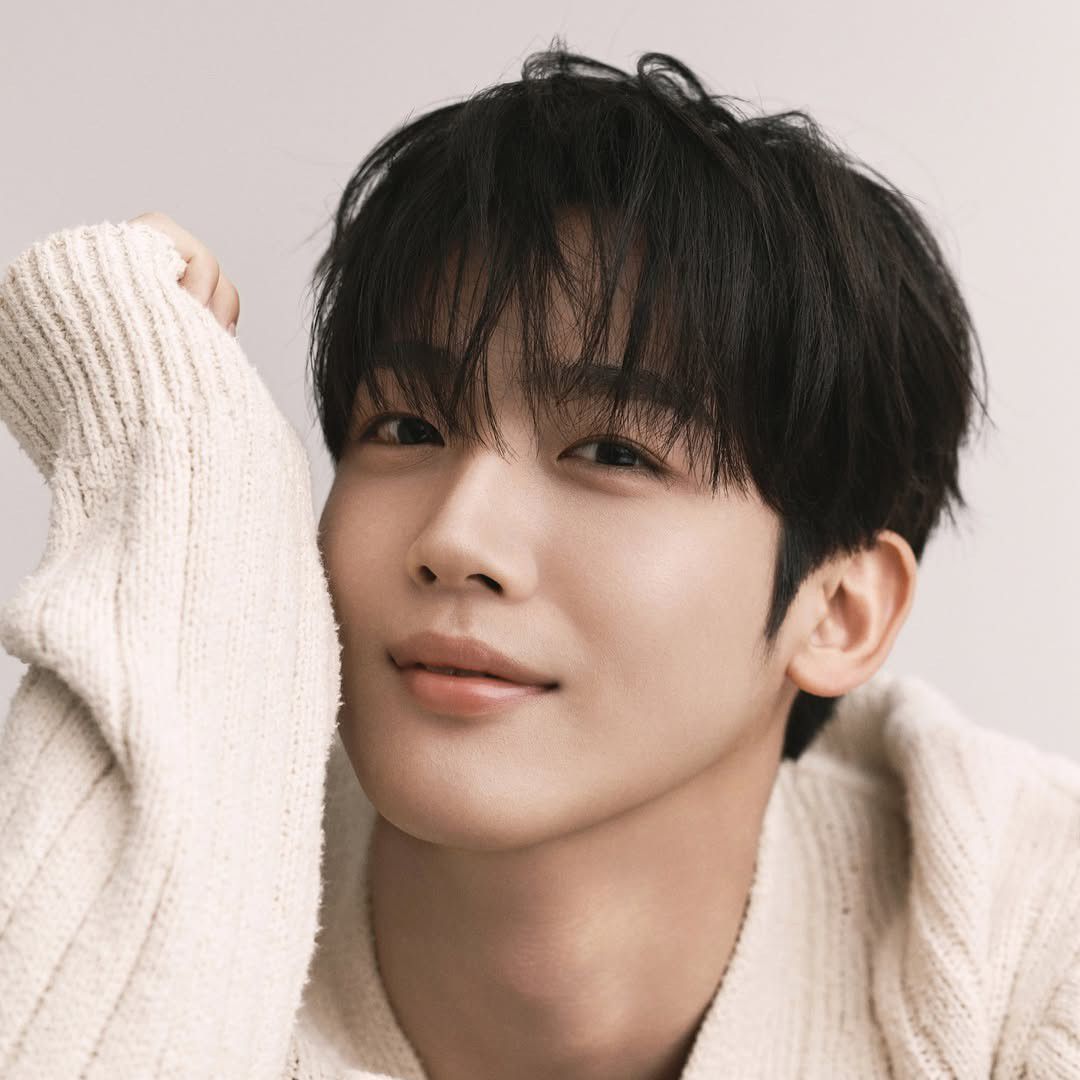 Behind-the-scenes cut of Kim Yohan