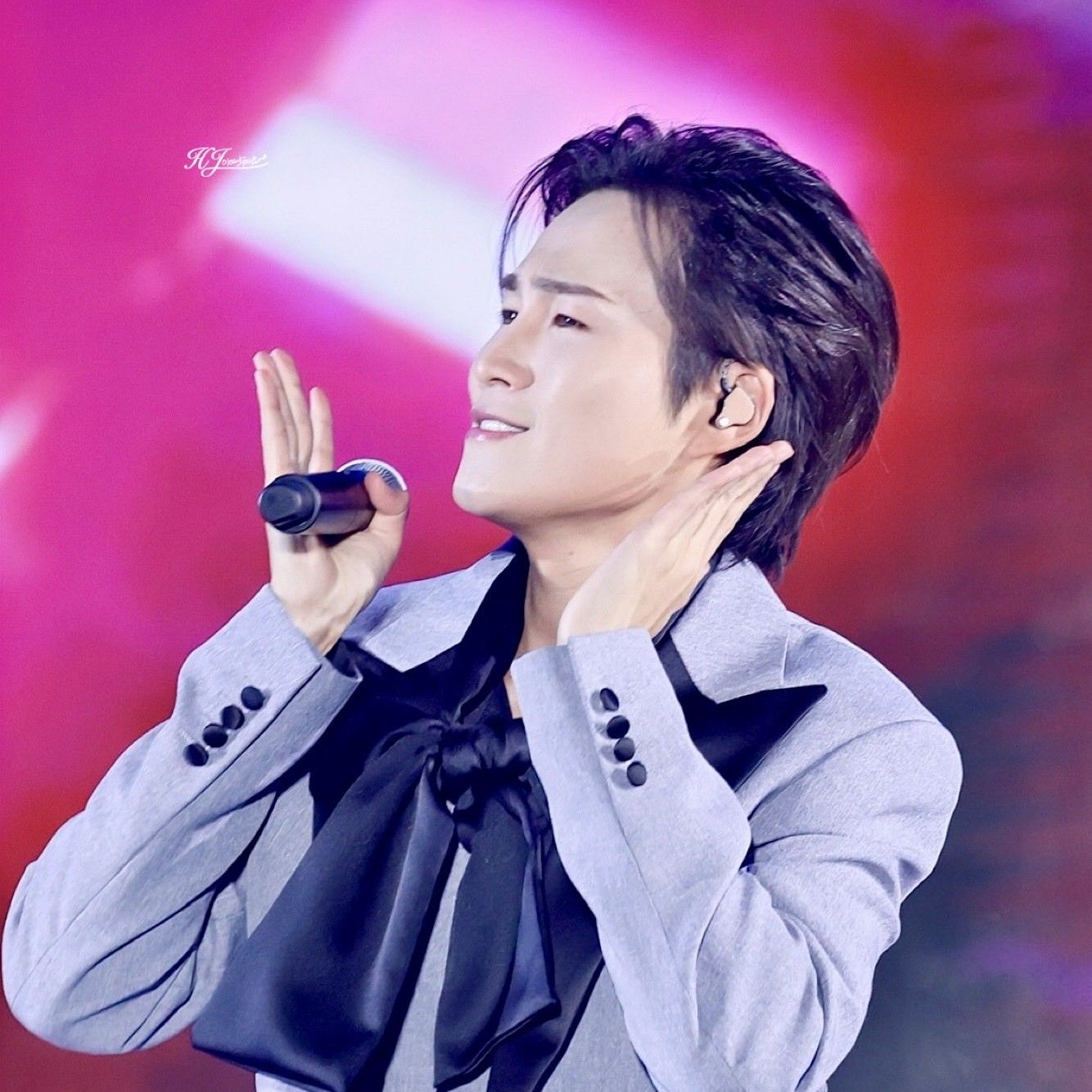 A moment captured by a fan of Kim Heejae