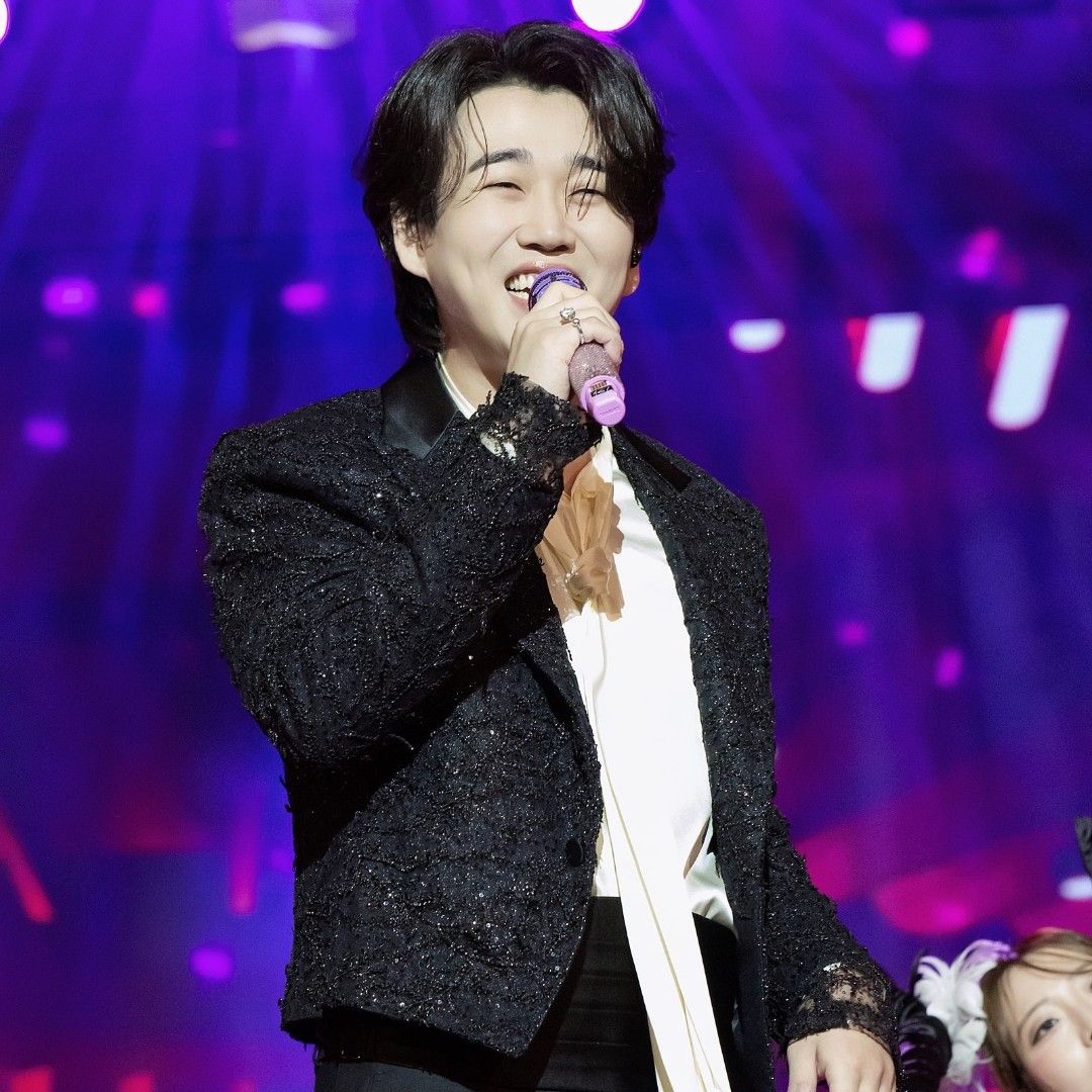 Behind-the-scenes cut of Hwang Youngwoong