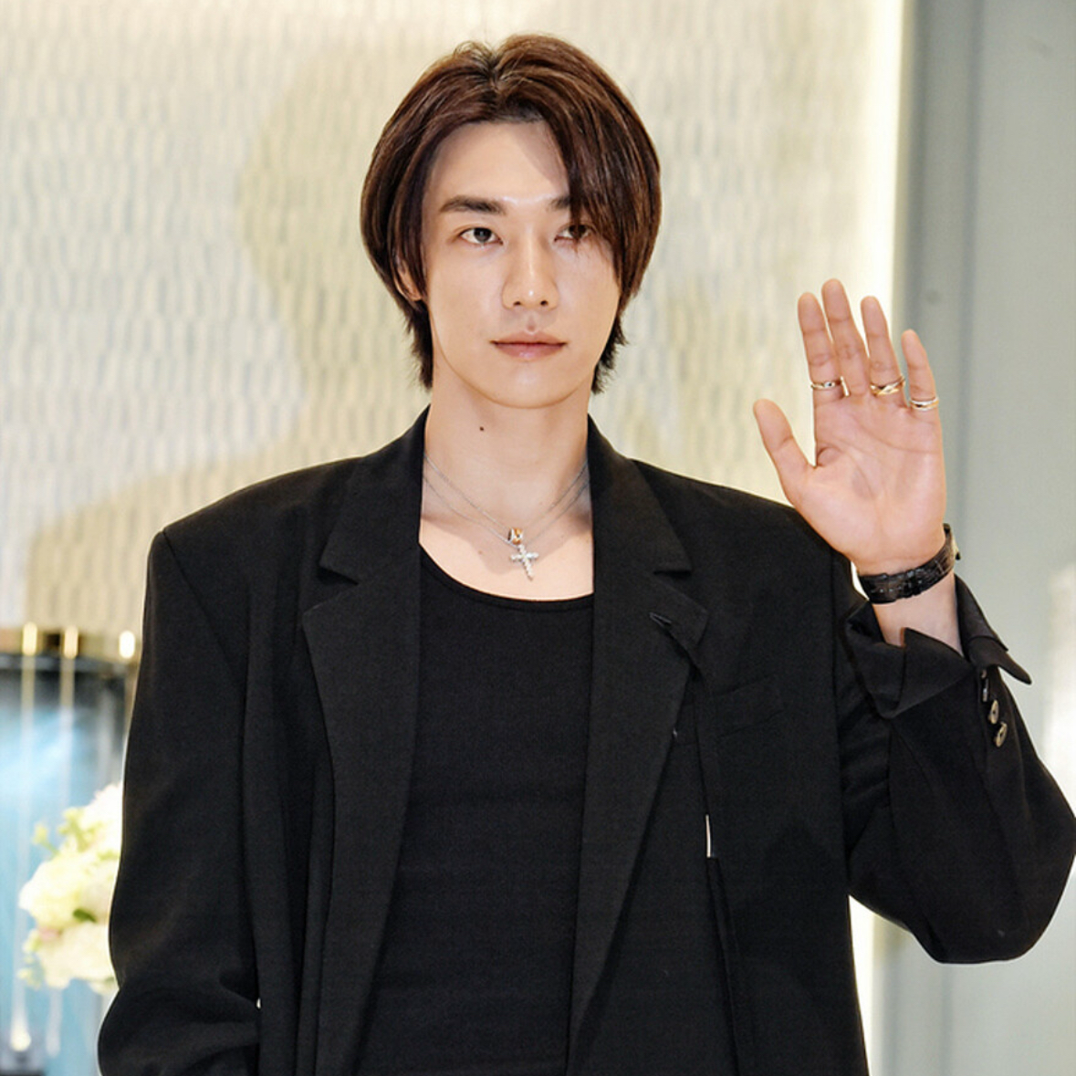 A moment captured by a fan of Kim Youngkwang