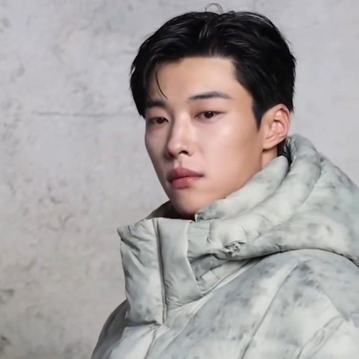 Behind-the-scenes cut of Woo Dohwan