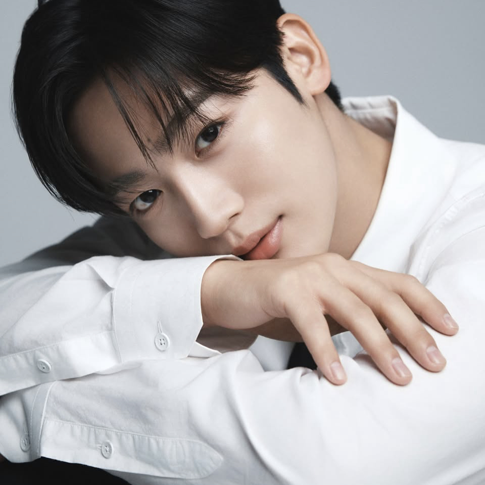 Recent activity shot of Kim Yohan