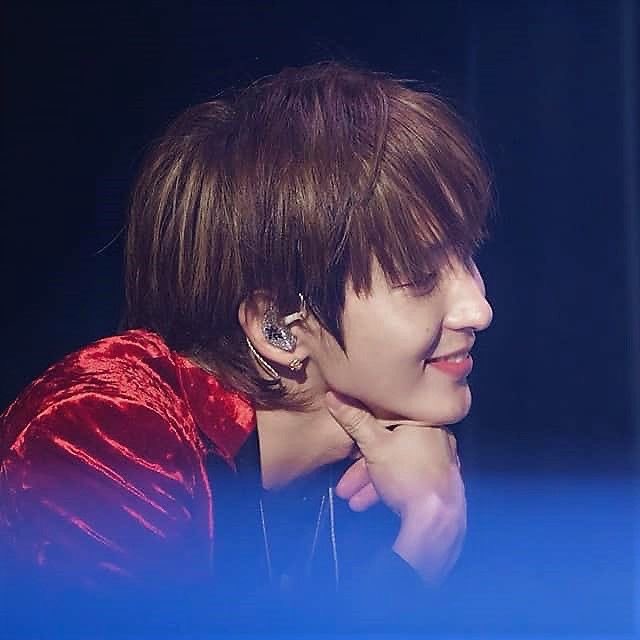 A moment captured by a fan of Lee Joongi