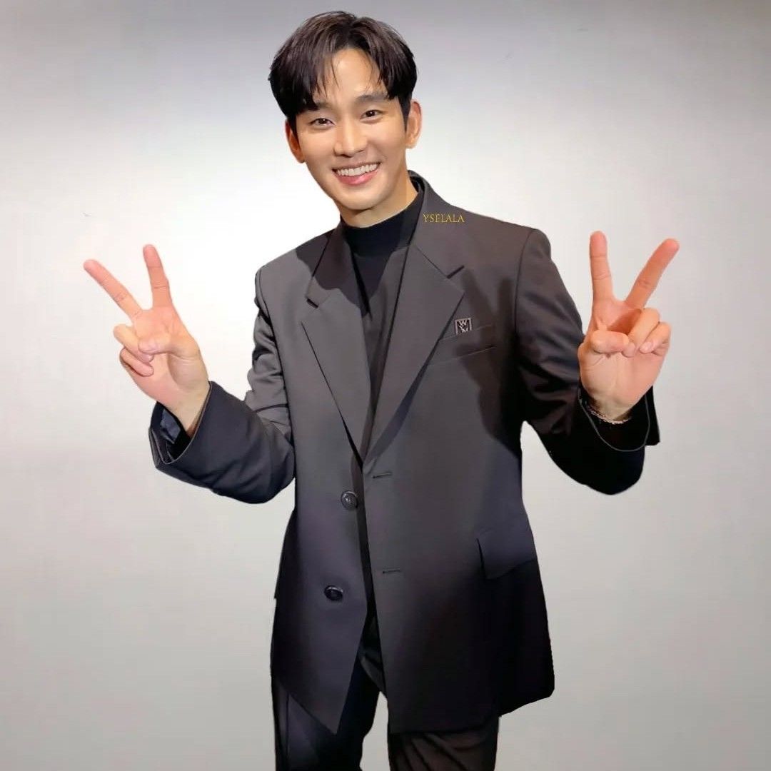 Recent activity shot of Kim Soohyun