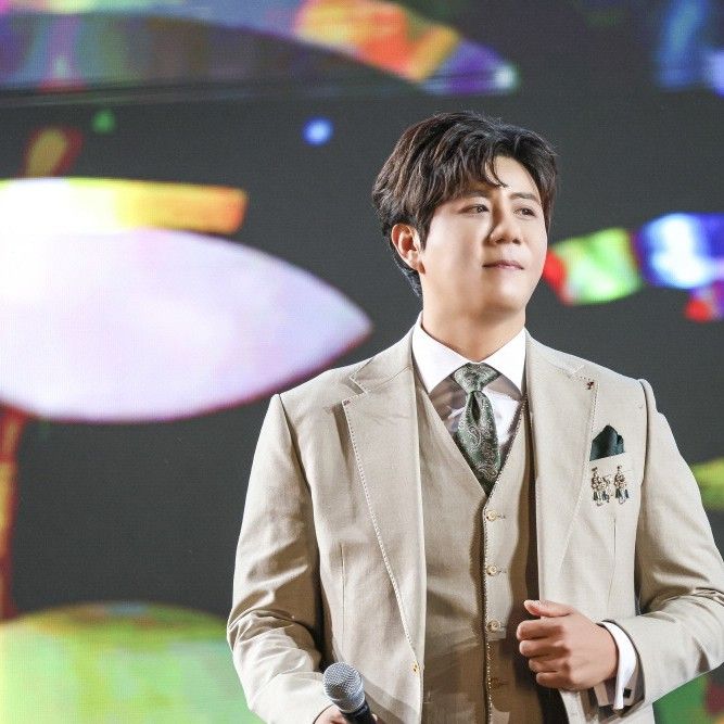 Latest photo of Jin Haesung
