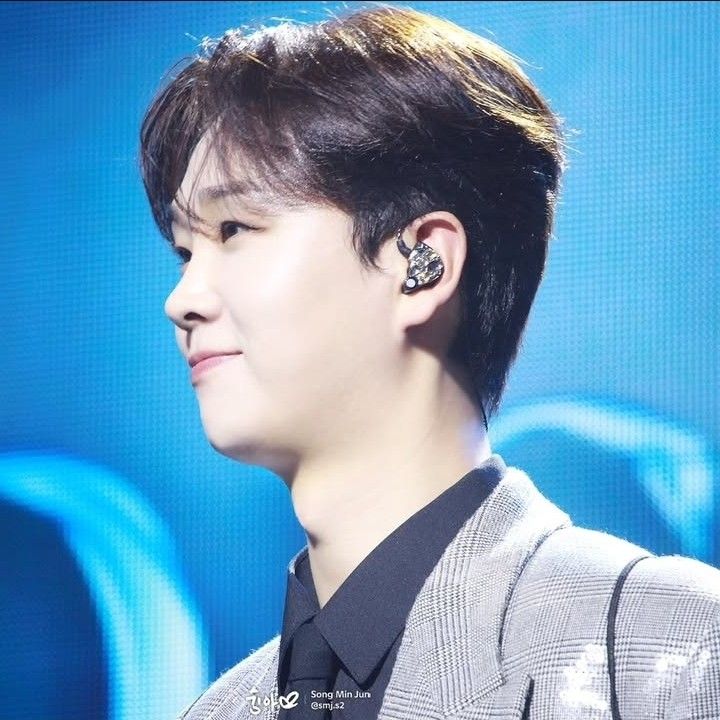 Behind-the-scenes cut of Song Minjun