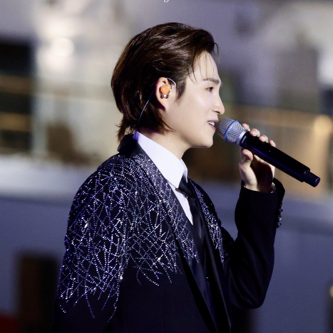 A moment captured by a fan of Kim Heejae