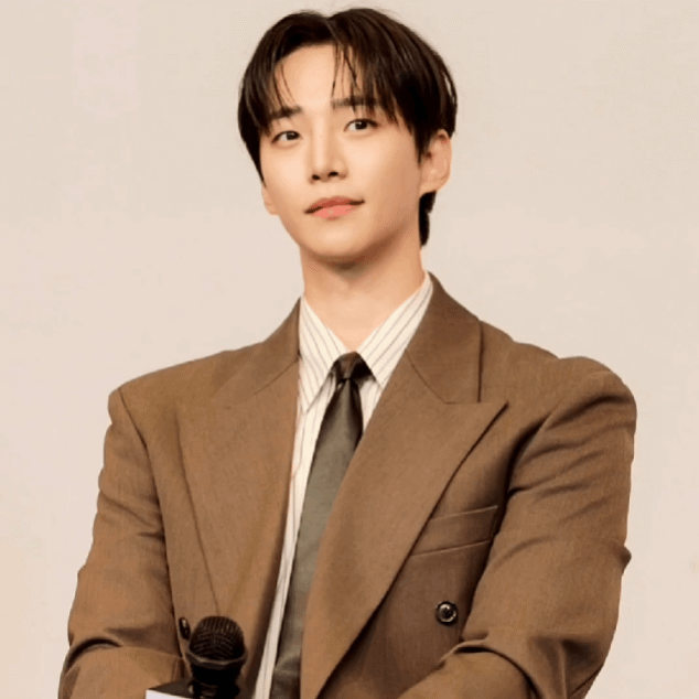 Foto terbaru dari Lee Junho