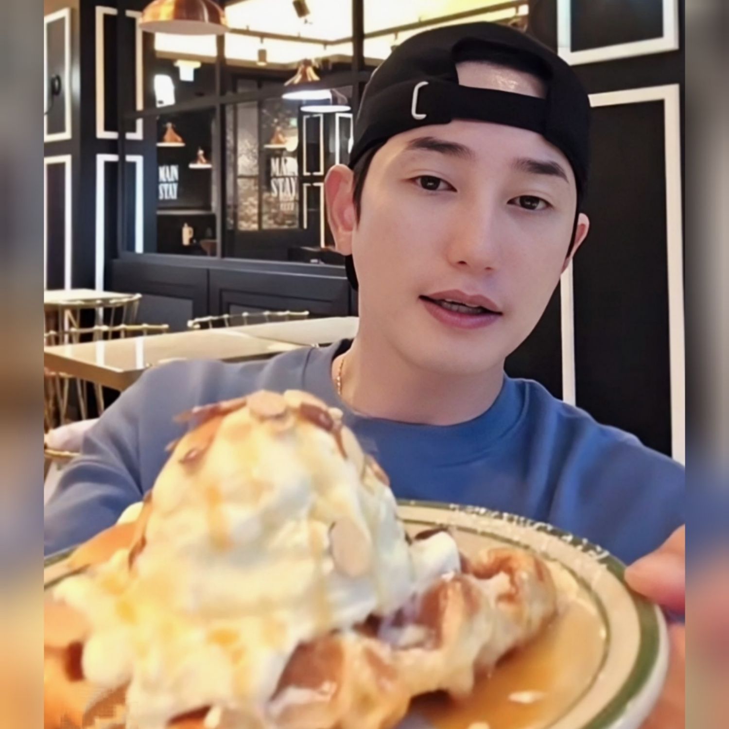 Recent activity shot of Park Sihoo