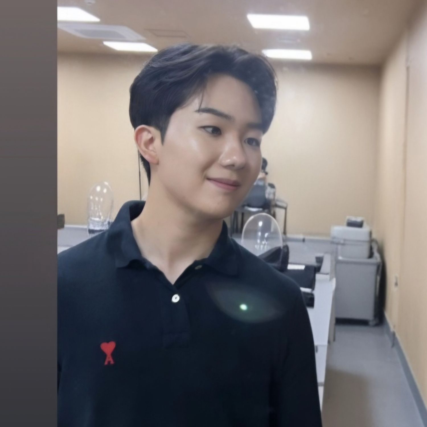 Behind-the-scenes cut of Nam Seungmin