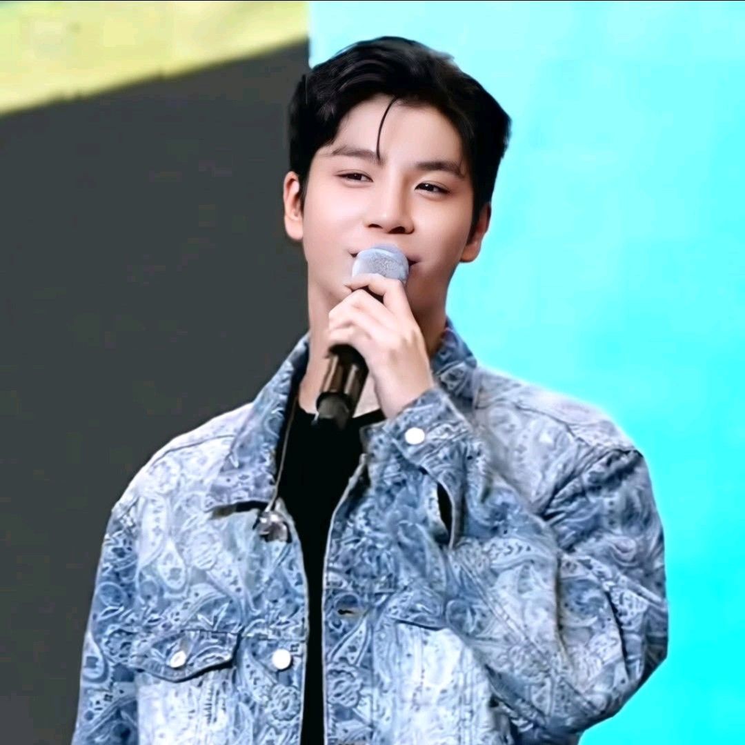 Foto kegiatan terbaru dari Jeong Dongwon