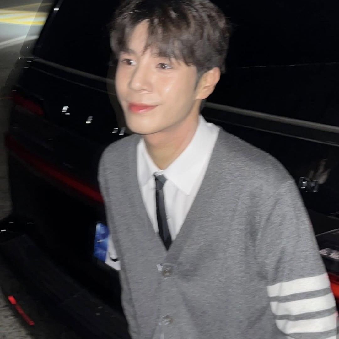 Latest photo of Jeong Dongwon