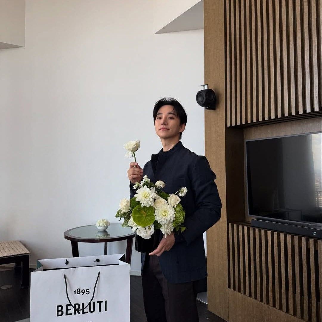 Recent activity shot of Lee Junho