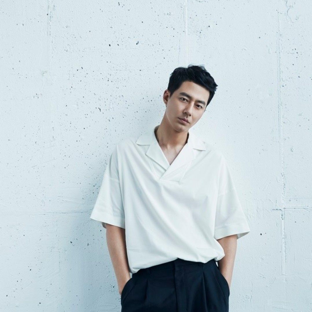 Behind-the-scenes cut of Jo Insung