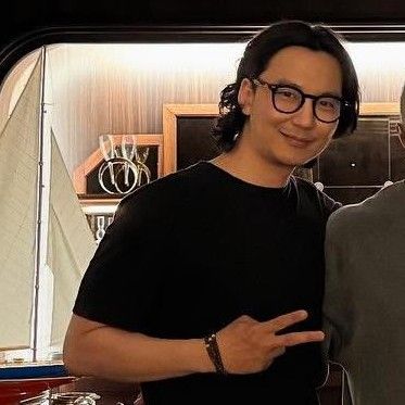 Recent activity shot of Kim Namgil