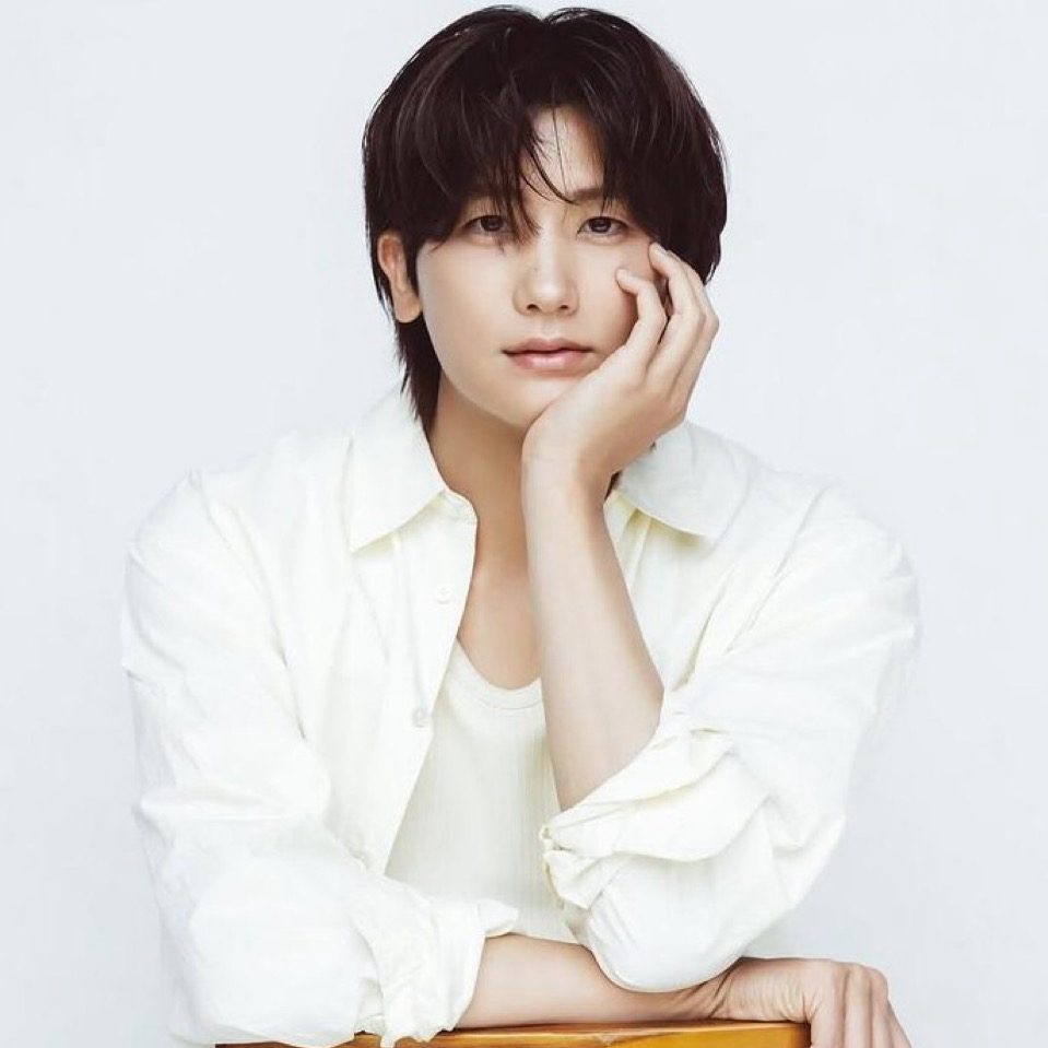 A moment captured by a fan of Park Hyungsik