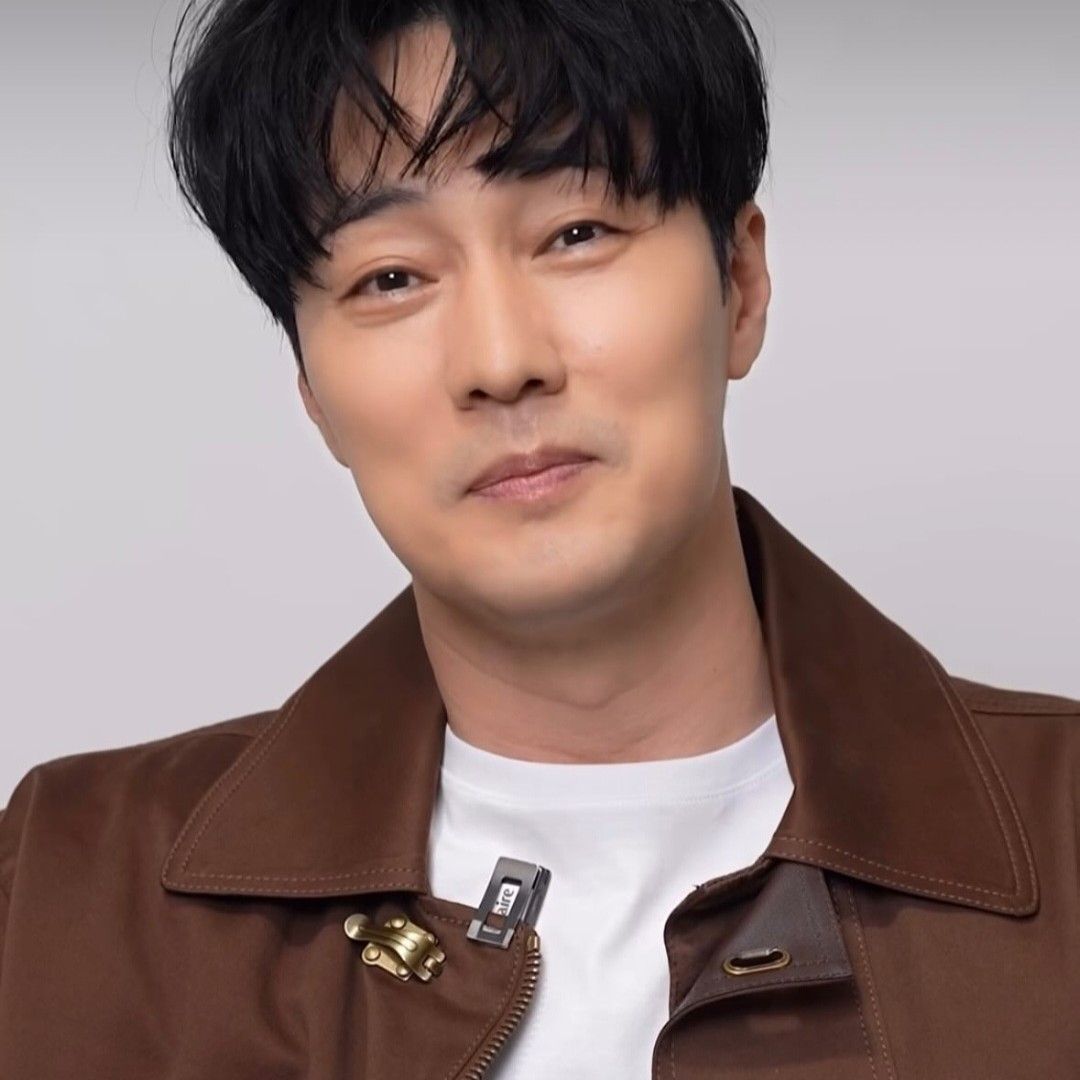 Recent activity shot of So Jisub