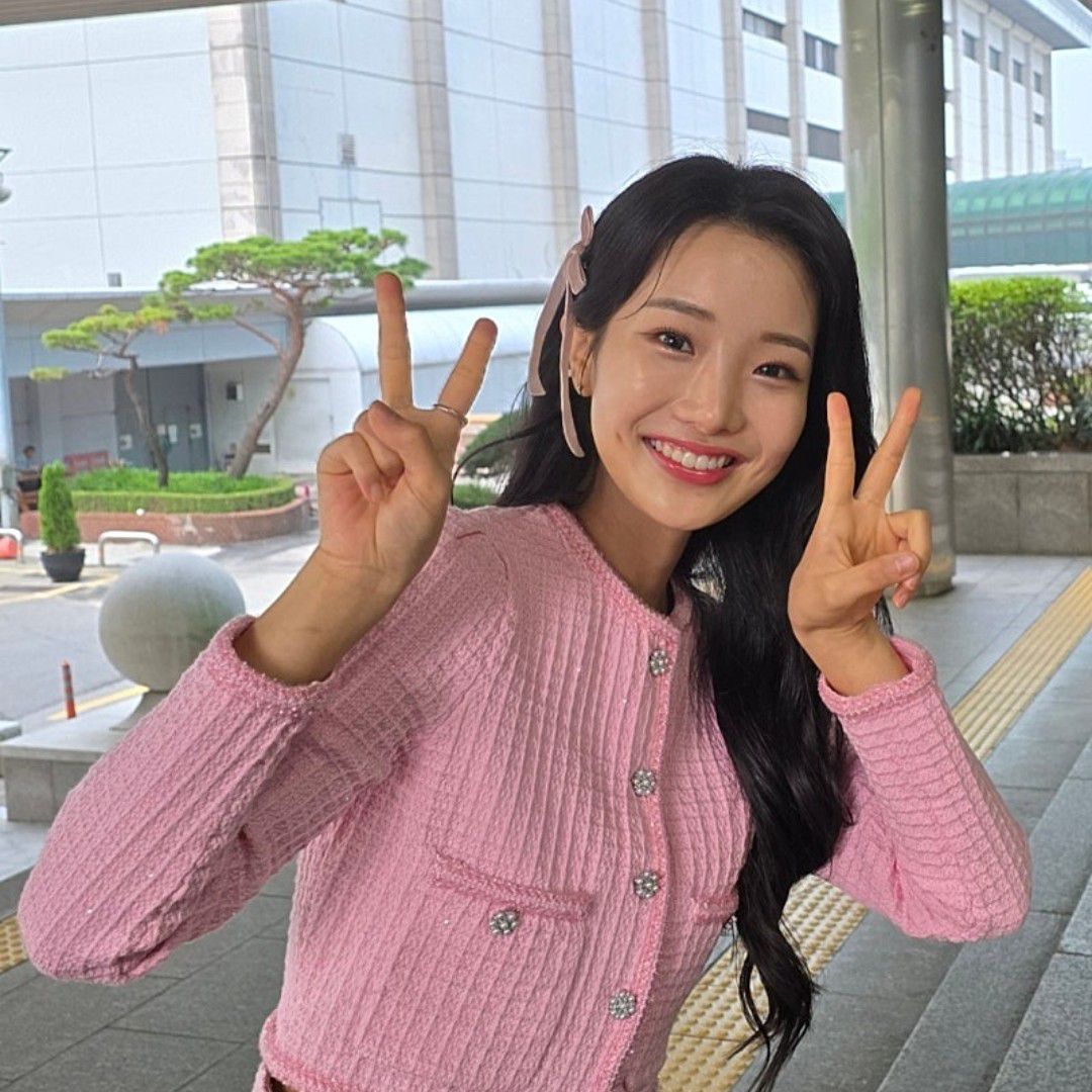 A moment captured by a fan of Kim Soyeon (2004)