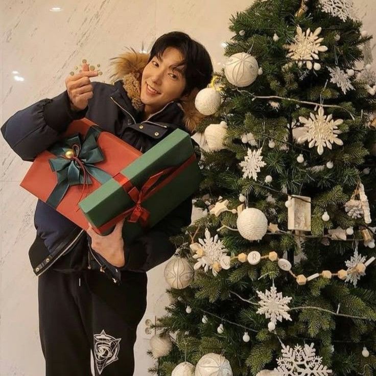 Recent activity shot of Lee Joongi