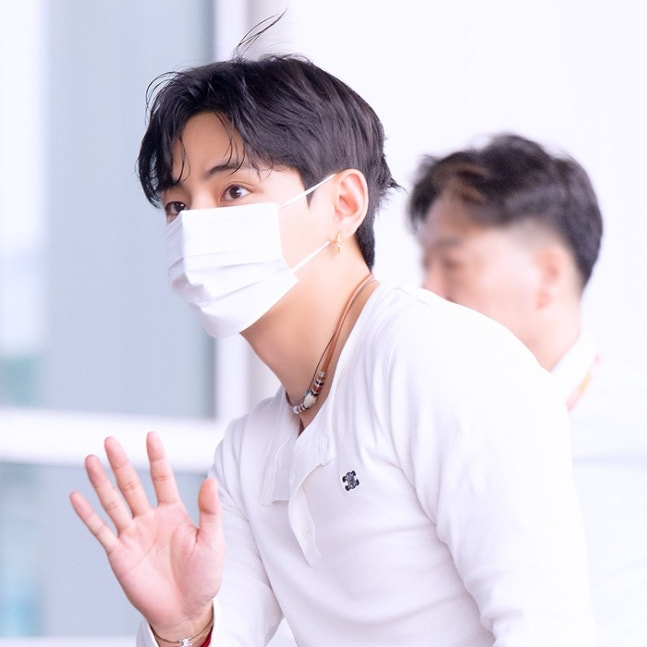 Behind-the-scenes cut of Kim Taehyung (V)