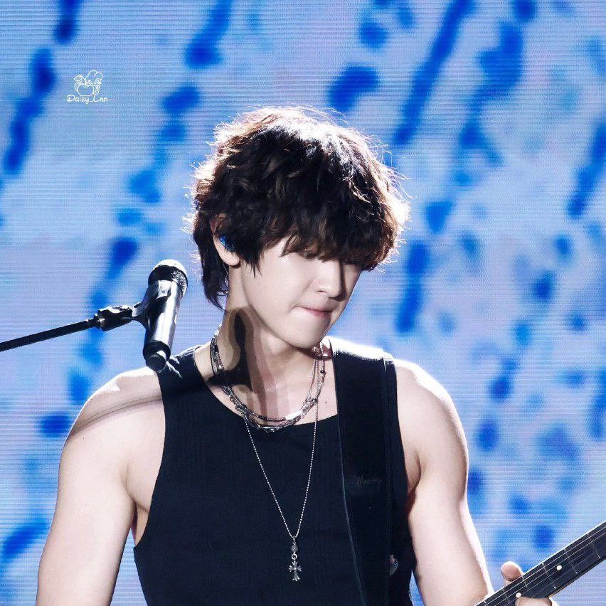 Recent activity shot of Baekhyun