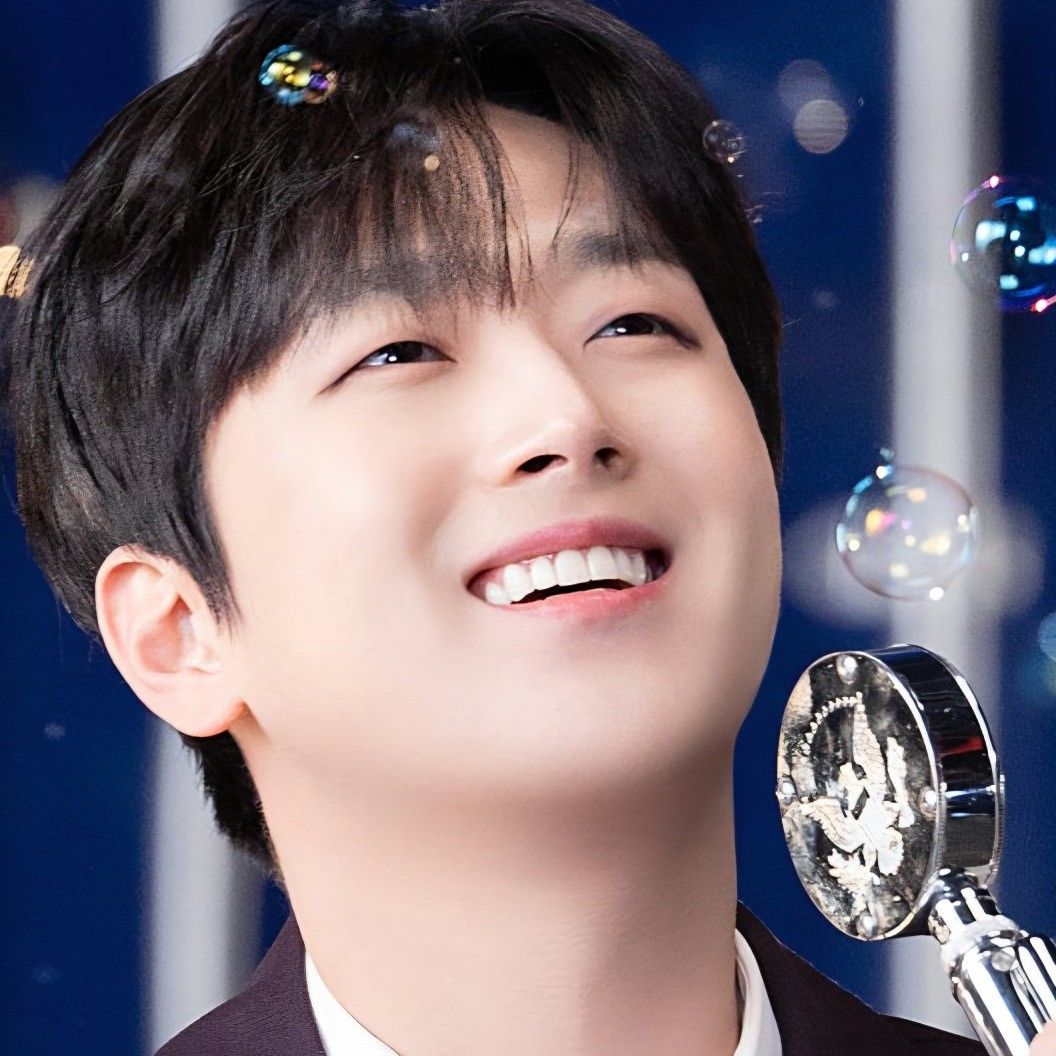 Foto kegiatan terbaru dari Lee Chanwon