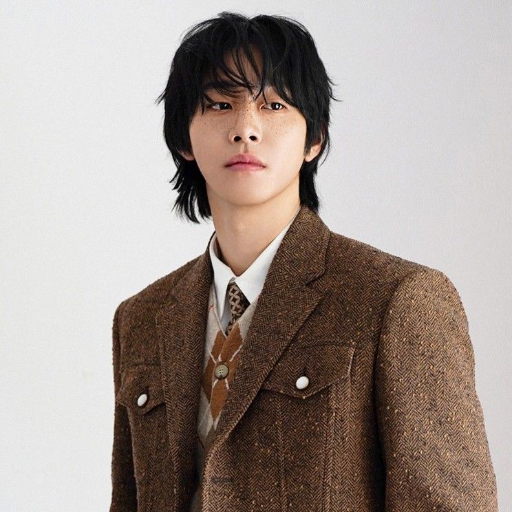 Behind-the-scenes cut of Ahn Hyoseop