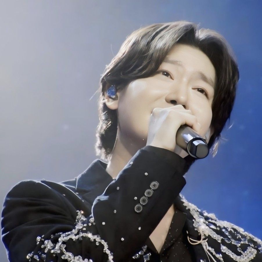 지금 주목받는 셀럽 게시글