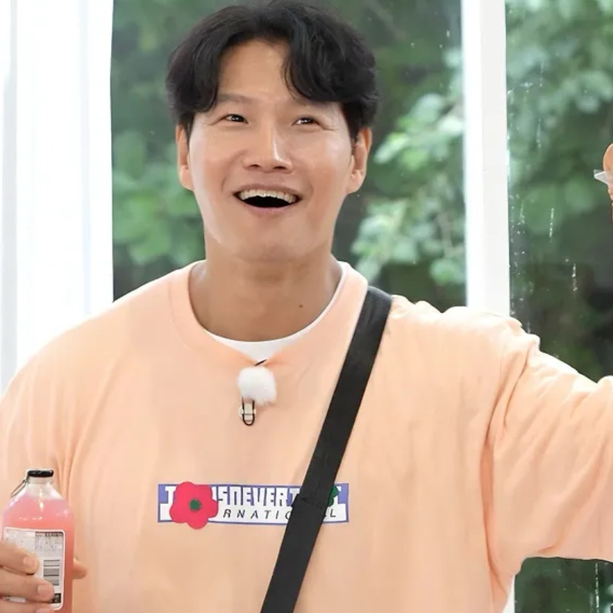 Behind-the-scenes cut of Kim Jongkook