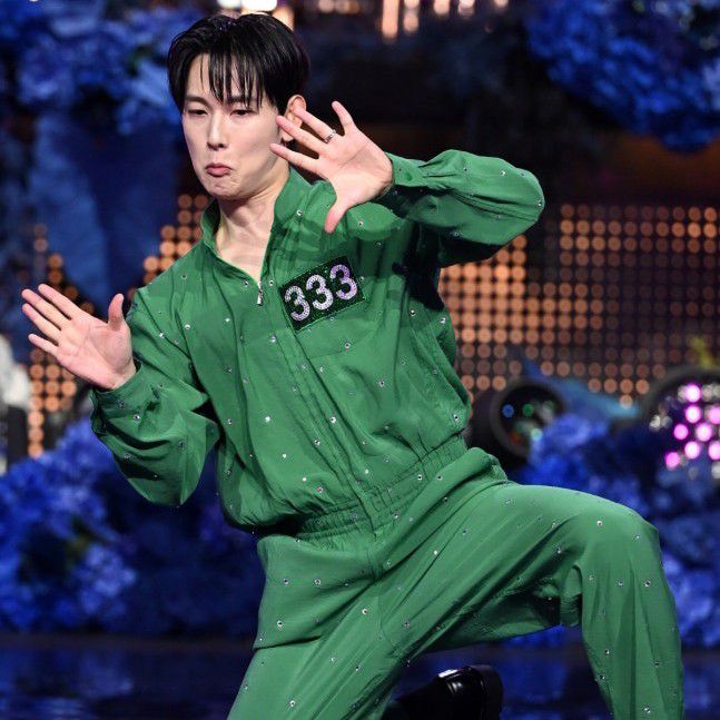 Behind-the-scenes cut of Lim Siwan