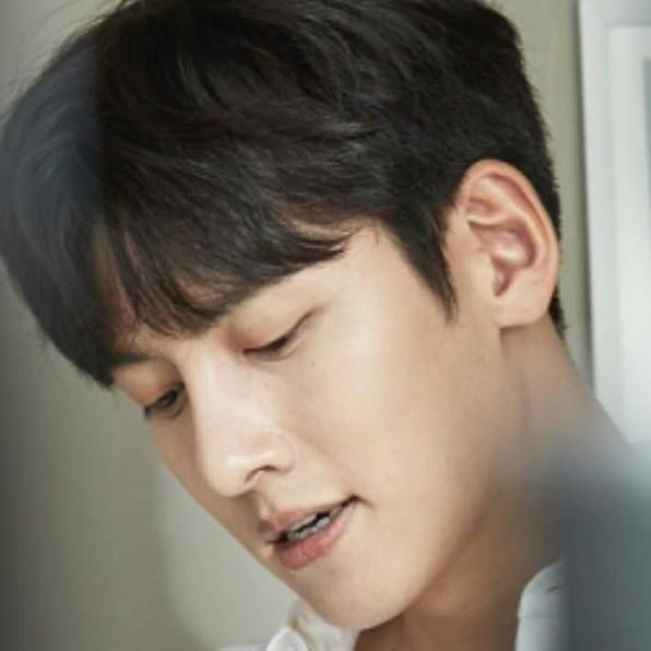 池昌旭的最新照片