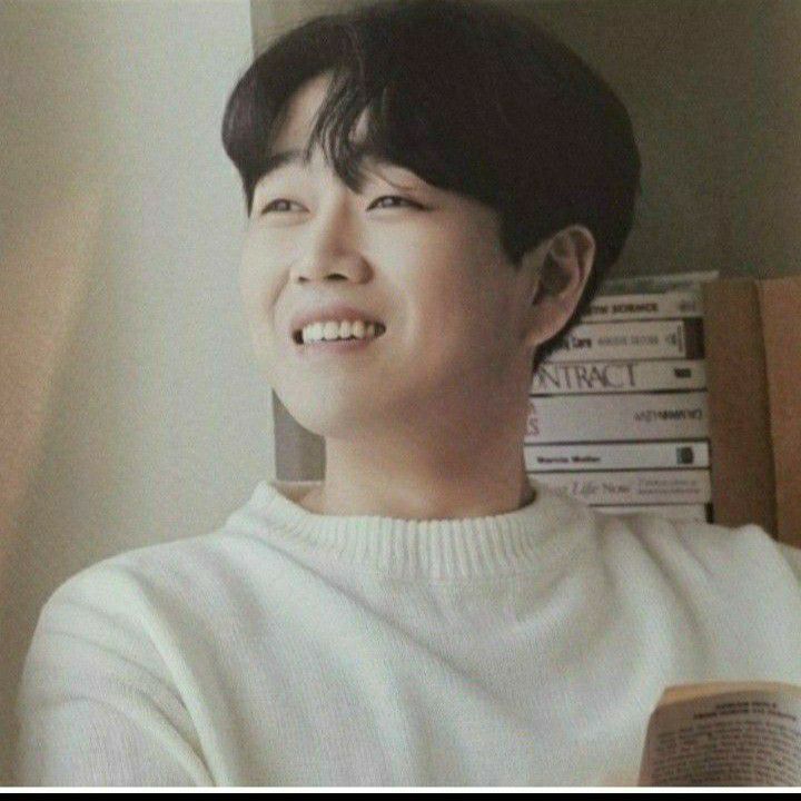 A moment captured by a fan of Hwang Youngwoong