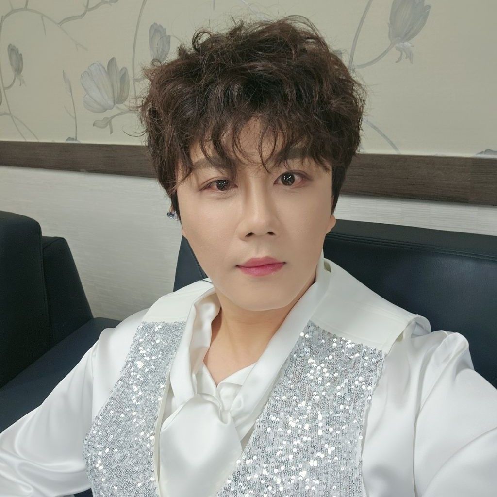 Recent activity shot of Jin Haesung