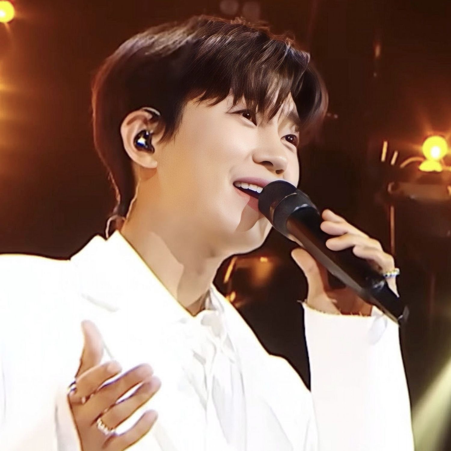 A moment captured by a fan of Lim Youngwoong