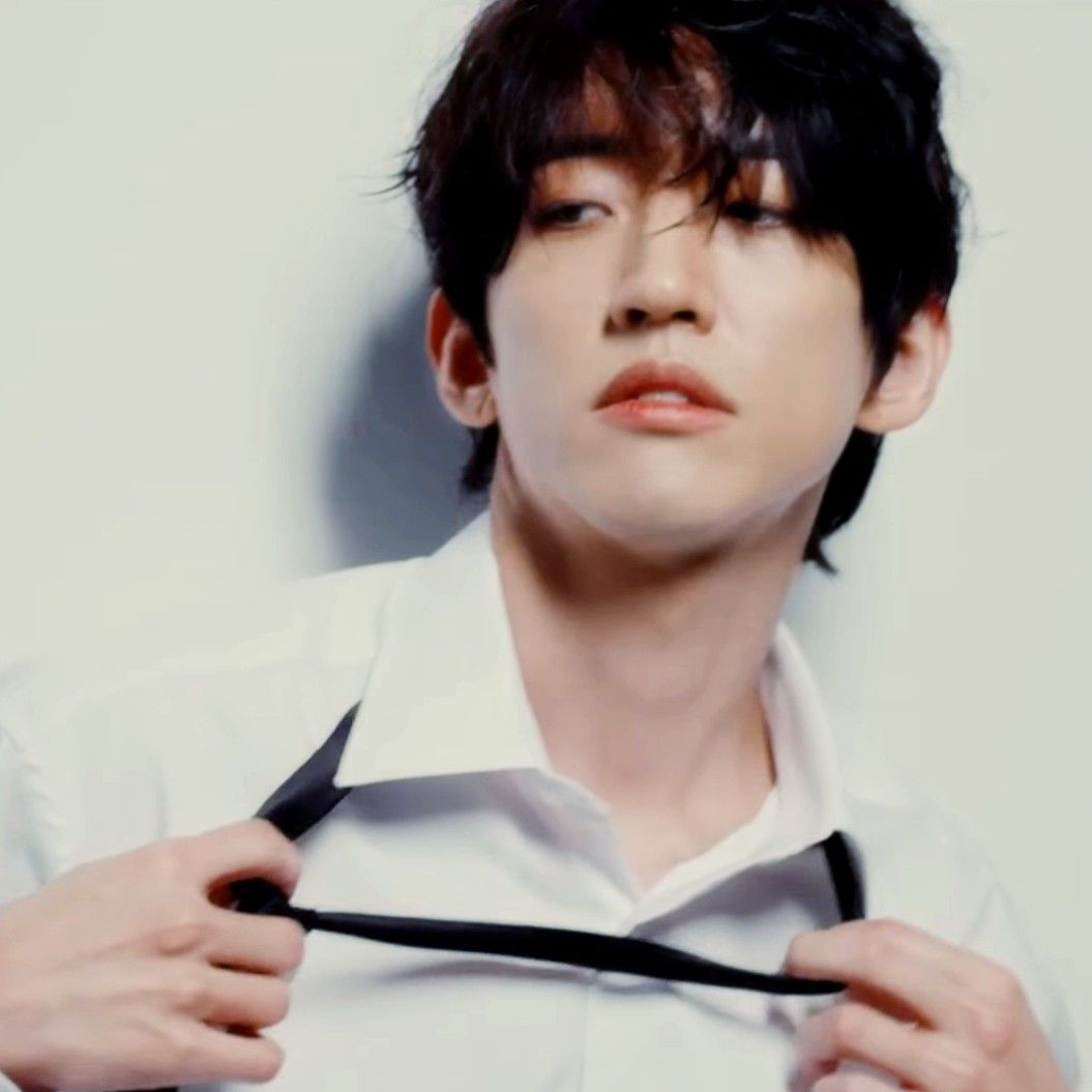 Latest photo of Lee Seungyoon