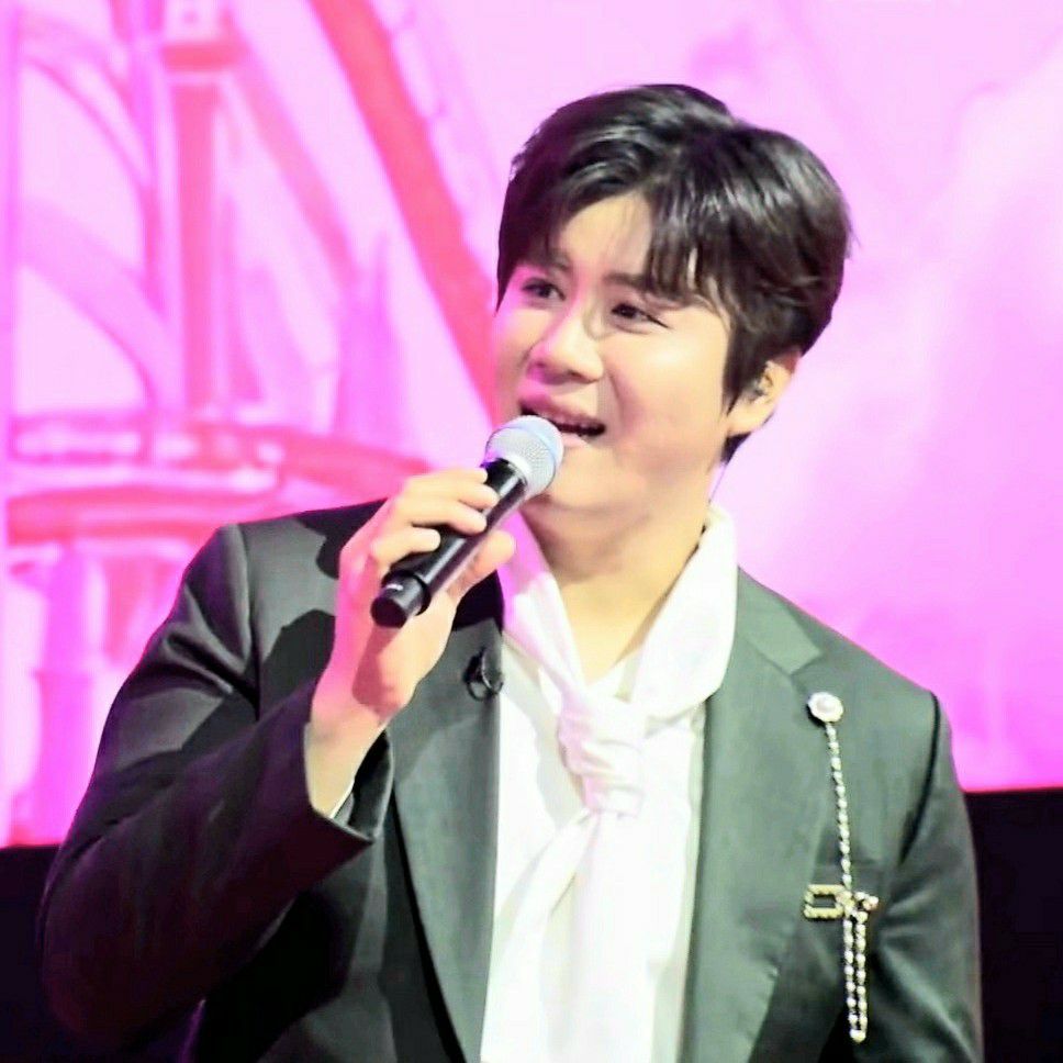 Behind-the-scenes cut of Jin Haesung