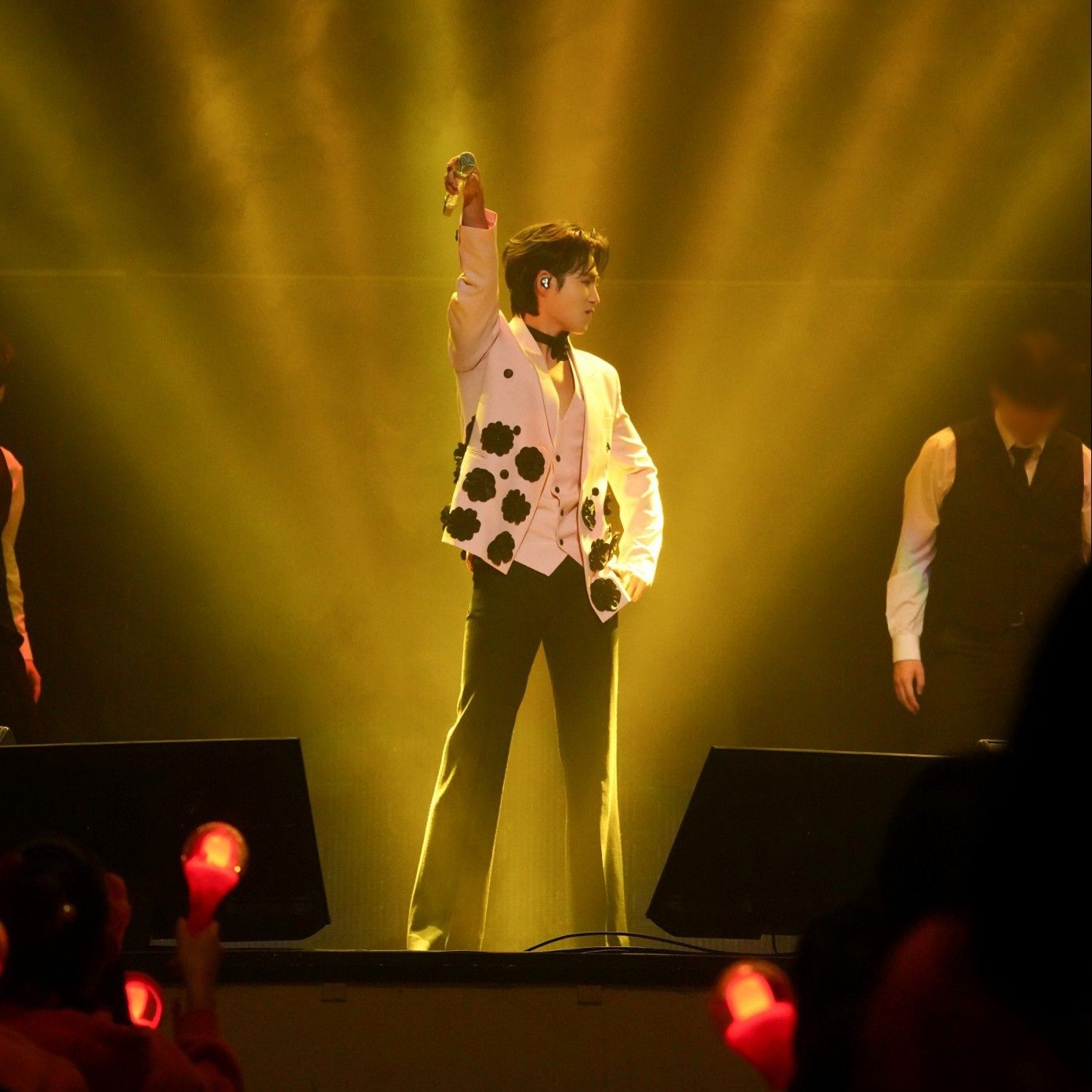 김희재의 비하인드 컷